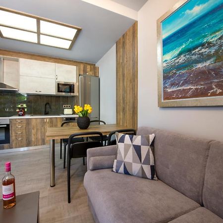 Rena'S Luxury Apartment With Free Private Parking Chania  Exterior photo